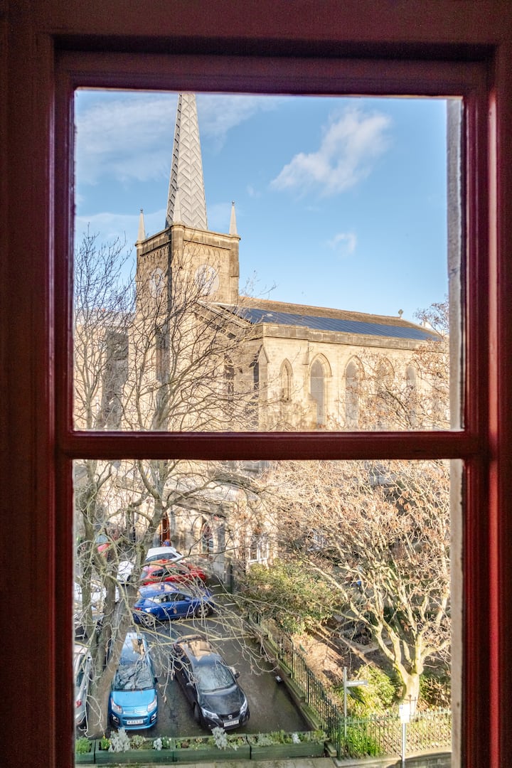 Centaur House serviced accommodation and holiday let