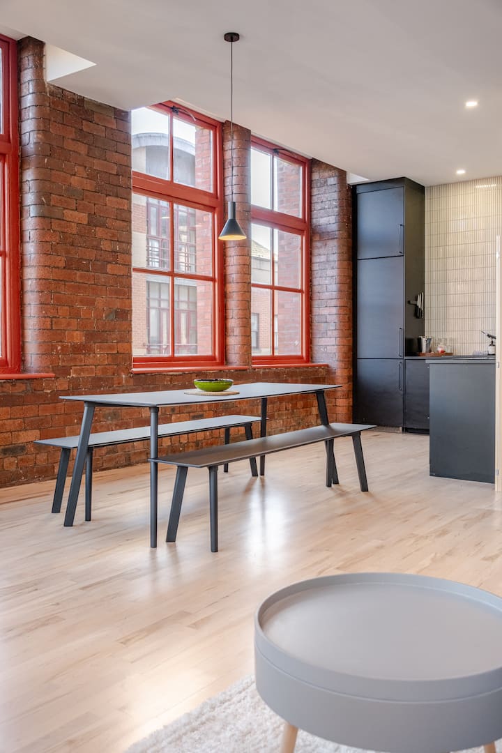 Centaur House serviced accommodation and holiday let