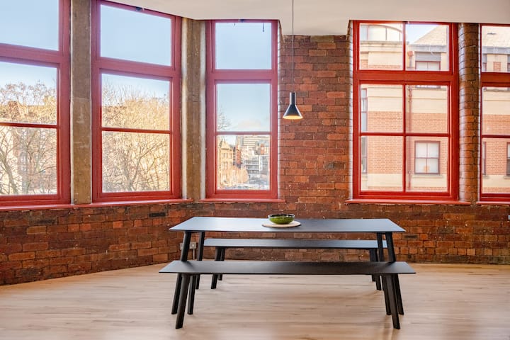 Centaur House serviced accommodation and holiday let