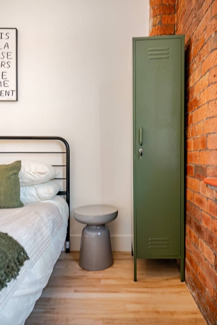 Centaur House serviced accommodation and holiday let