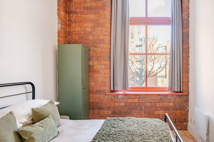 Centaur House serviced accommodation and holiday let